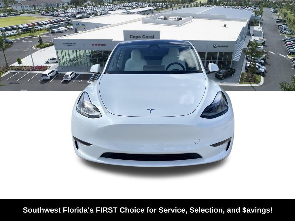 Tesla Model Y 2024