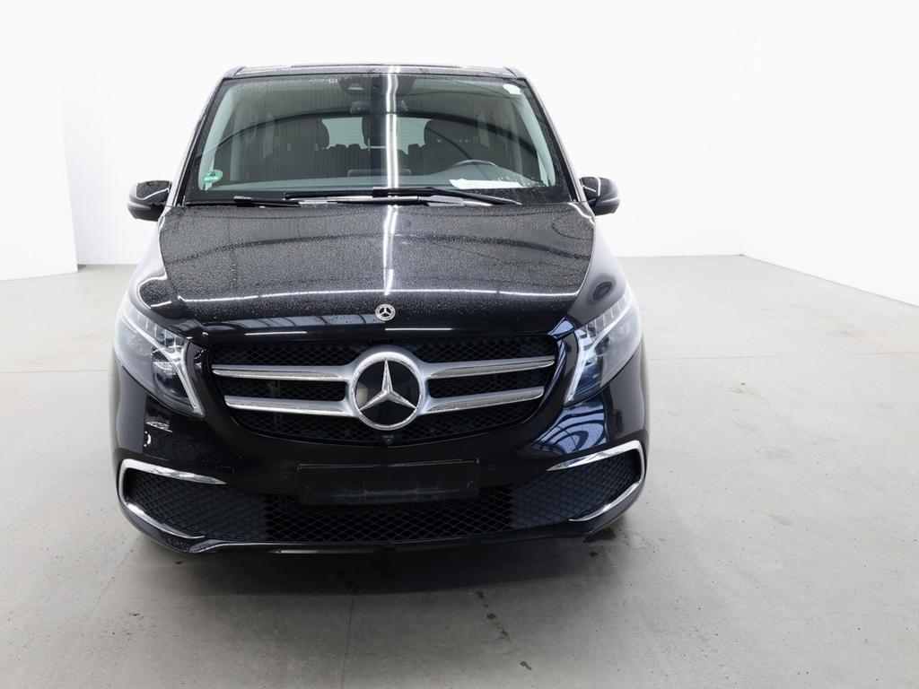 Mercedes-Benz V 300 2024