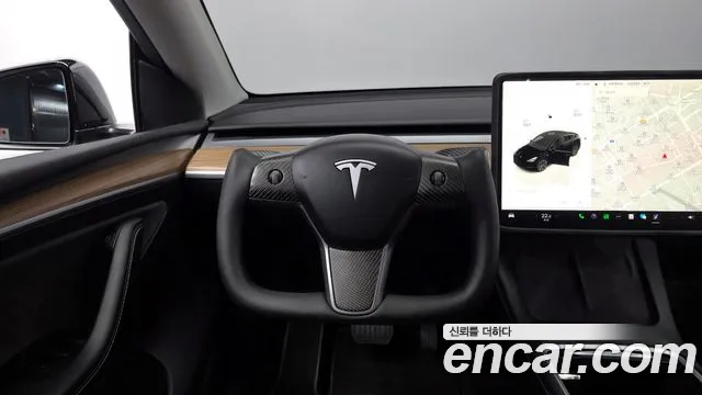 Tesla Model Y 2024