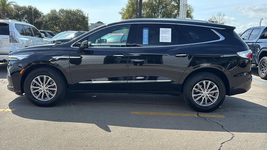 Buick Enclave 2023