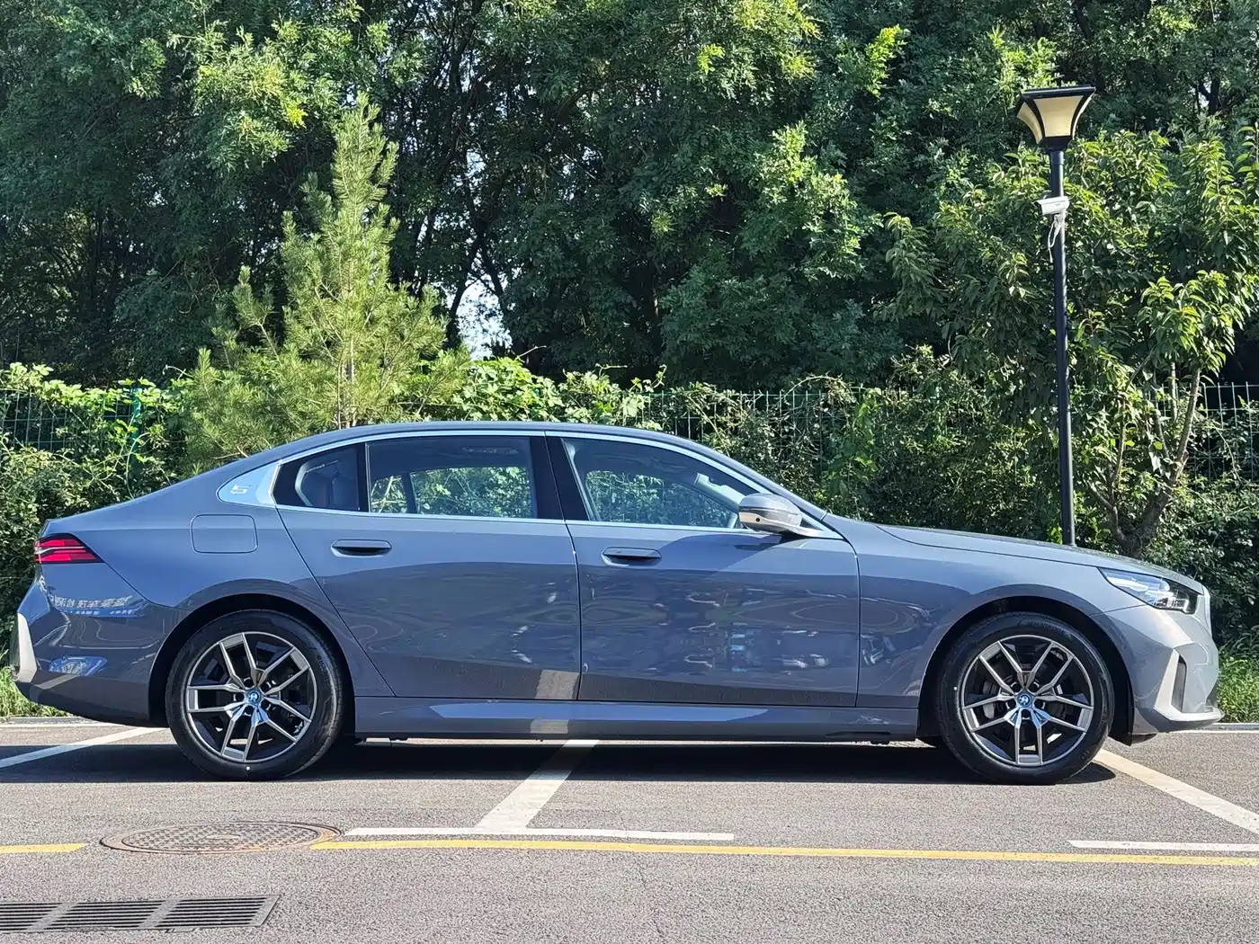 BMW i5 2026
