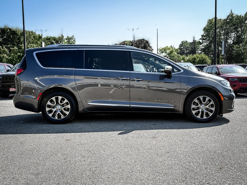Chrysler Pacifica 2023