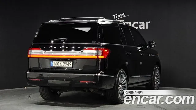 Lincoln Navigator 2021