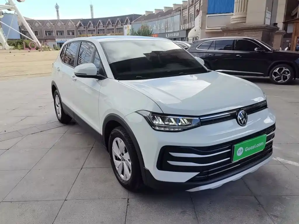 Volkswagen Tharu 2025