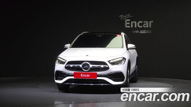 Mercedes-Benz GLA 2021