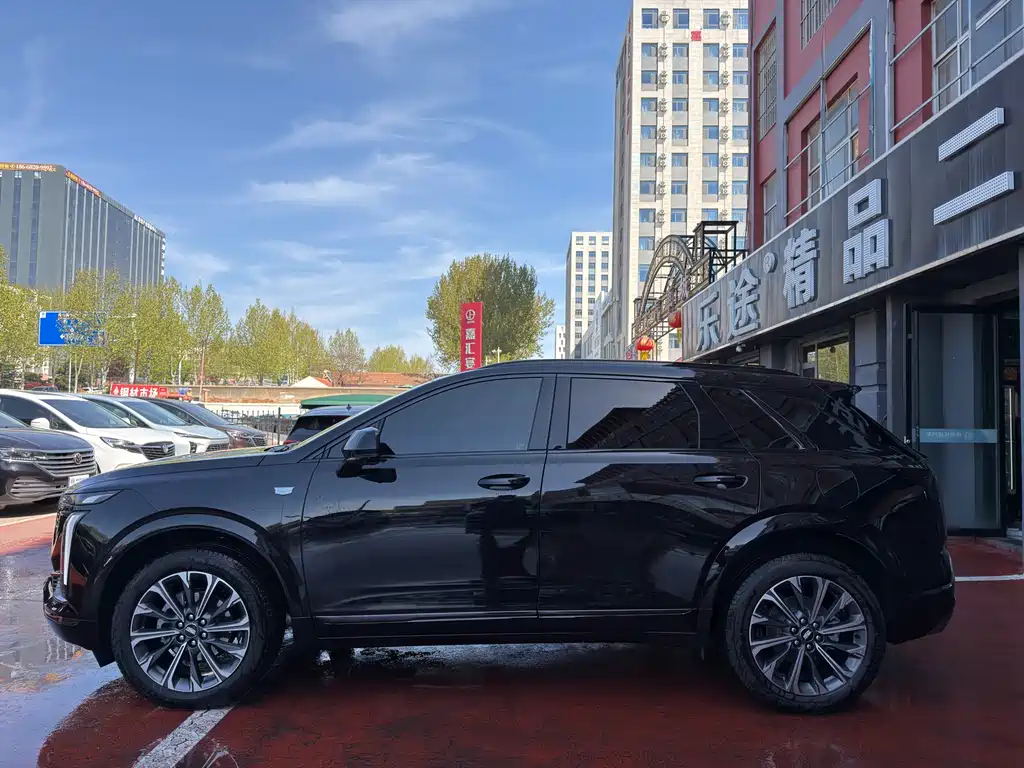 Cadillac XT5 2025