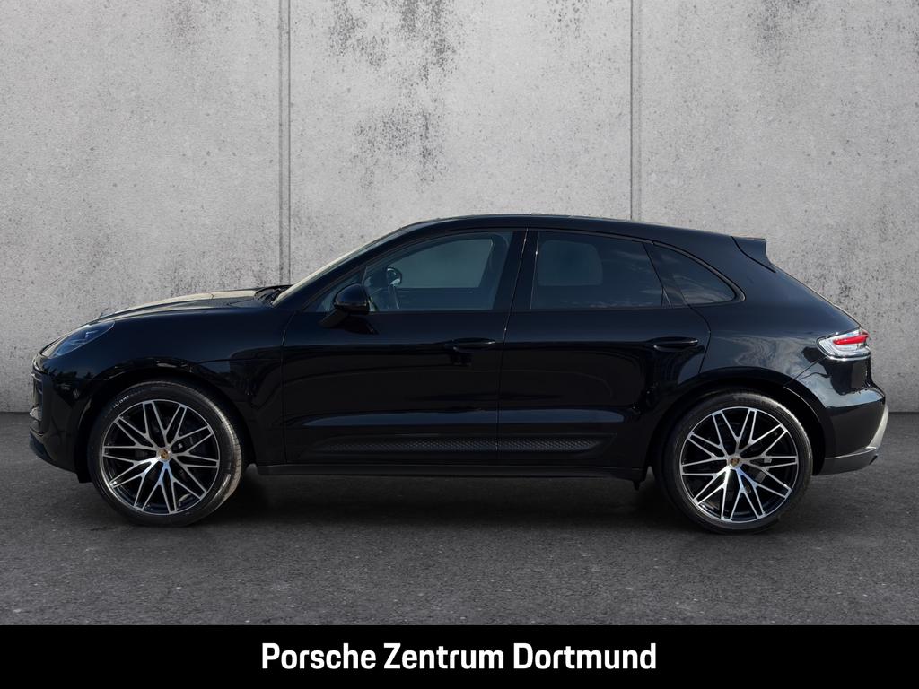 Porsche Macan 2021