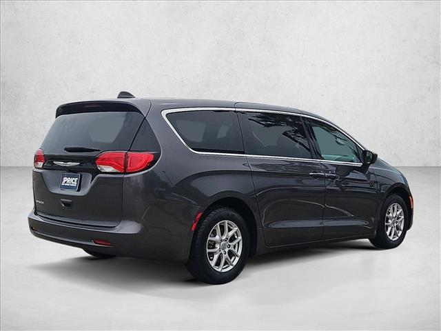 Chrysler Voyager 2023