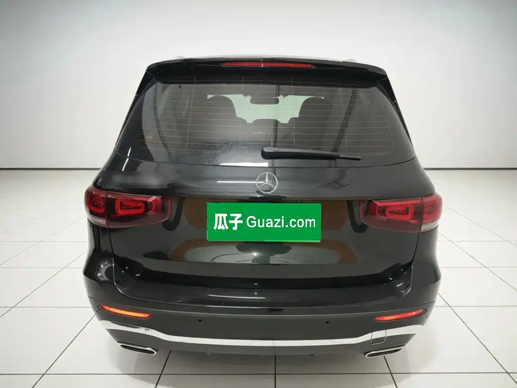 Mercedes-Benz GLB 2023