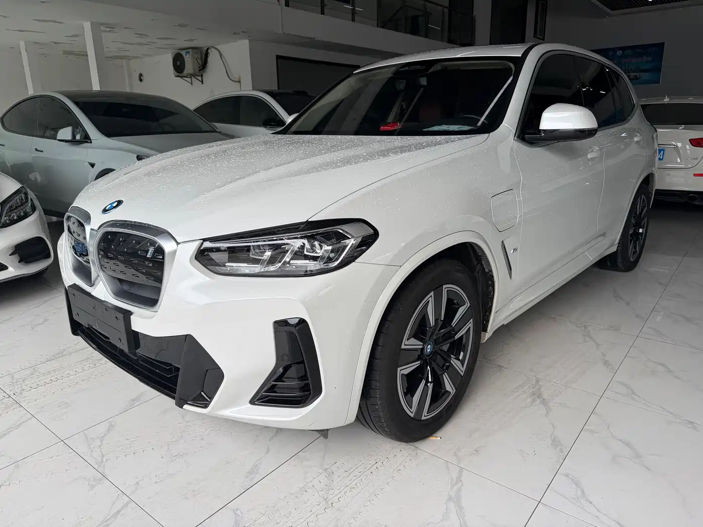 BMW iX3 2023
