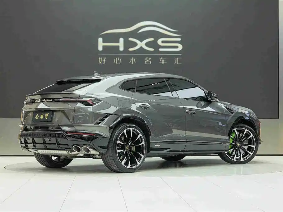 Lamborghini Urus 2024