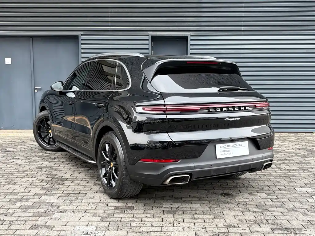 Porsche Cayenne 2024