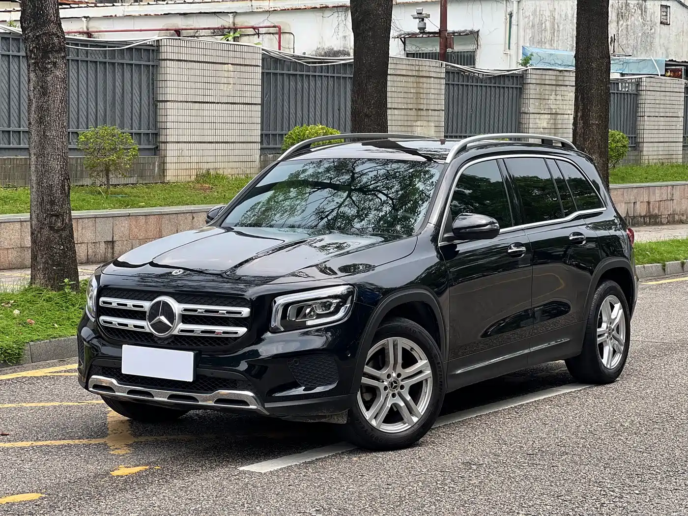 Mercedes-Benz GLB 2021