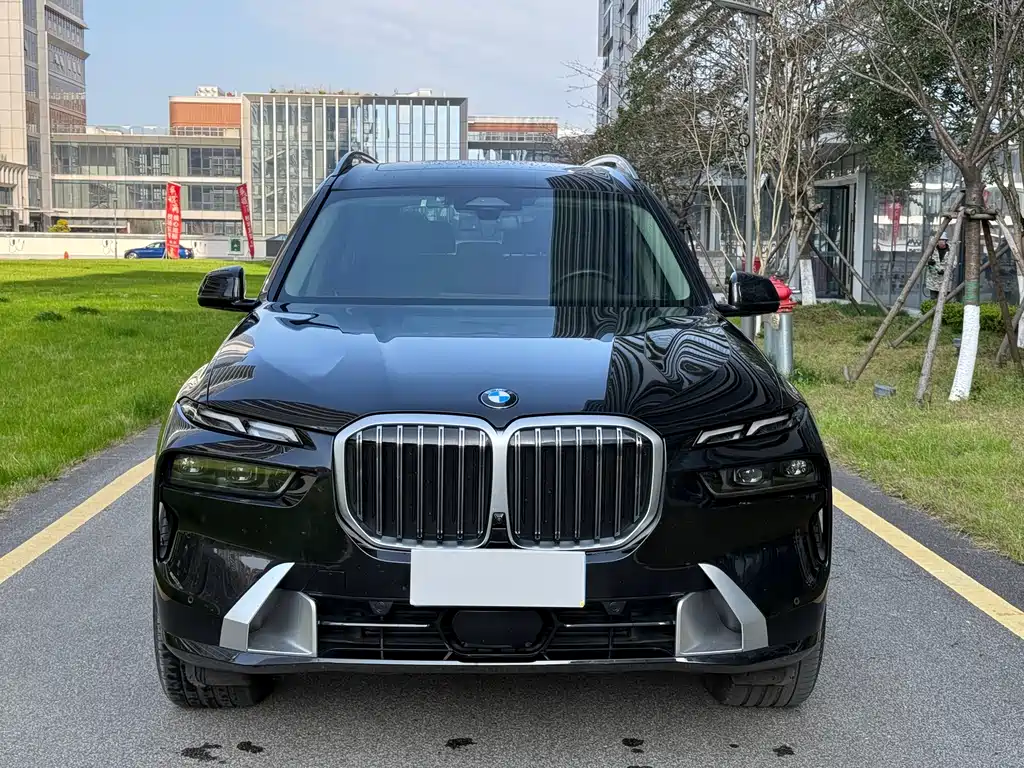 BMW X7 2024