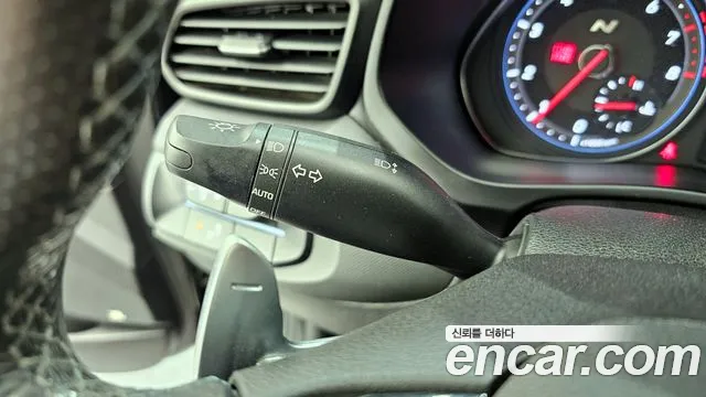 Hyundai Veloster 2021
