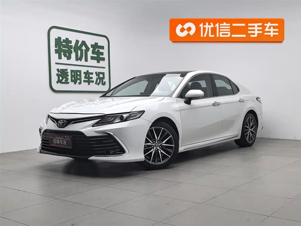 Toyota Camry 2023
