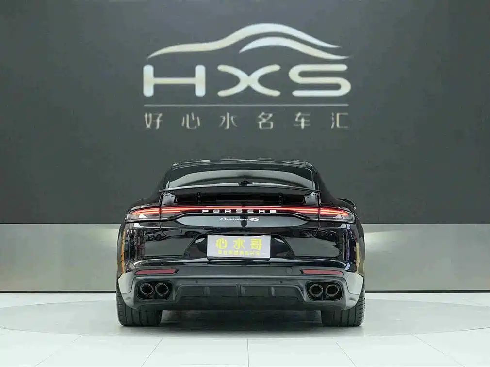 Porsche Panamera 2023