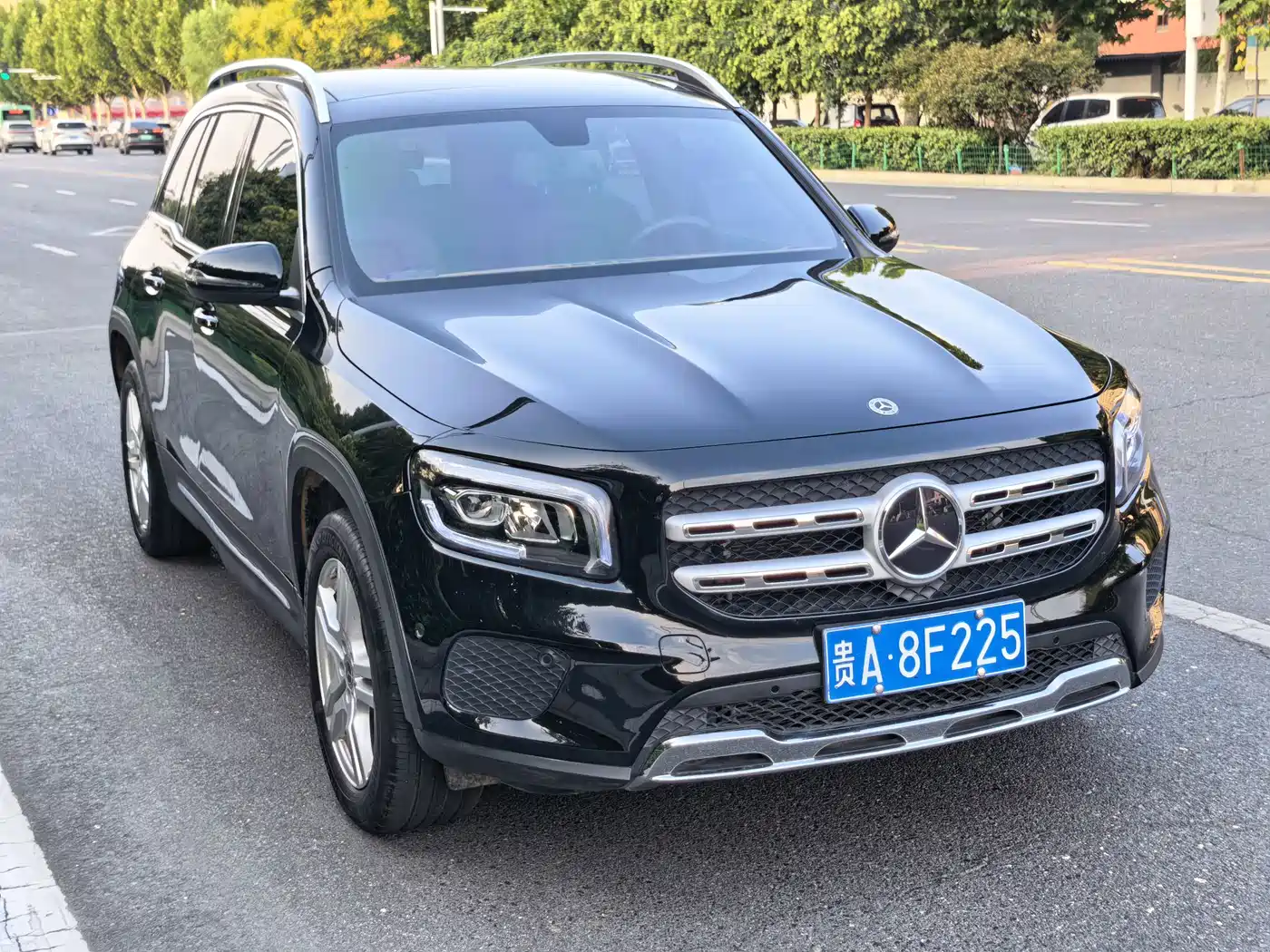 Mercedes-Benz GLB 2023