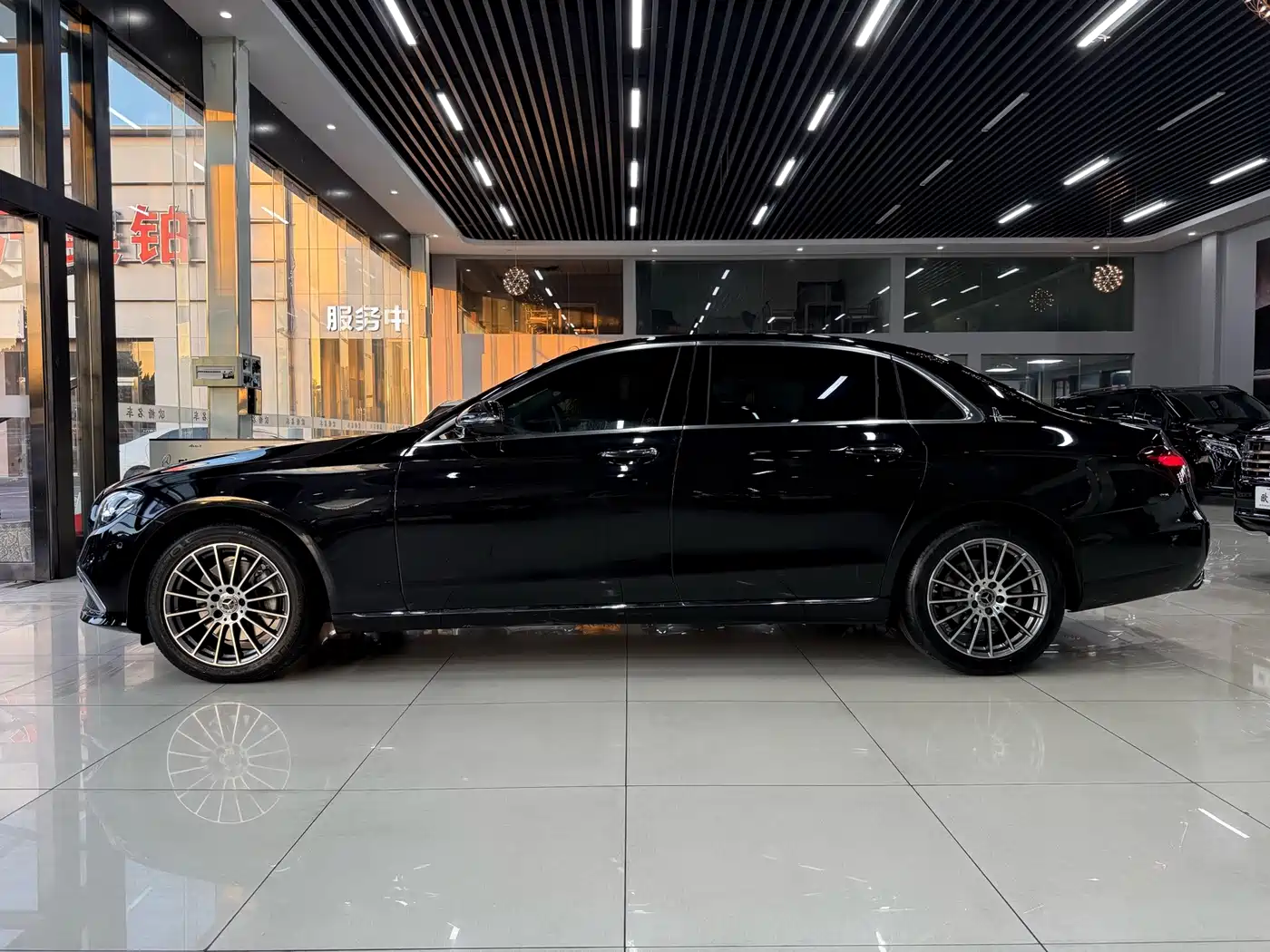 Mercedes-Benz E-Класс 2023