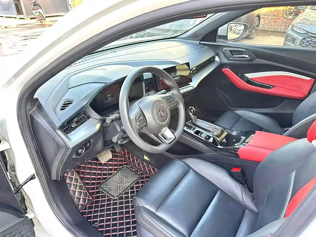 MG MG5 2021