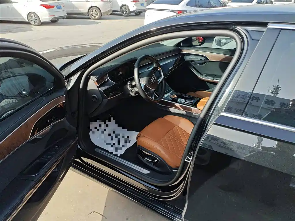 Audi A8 2022