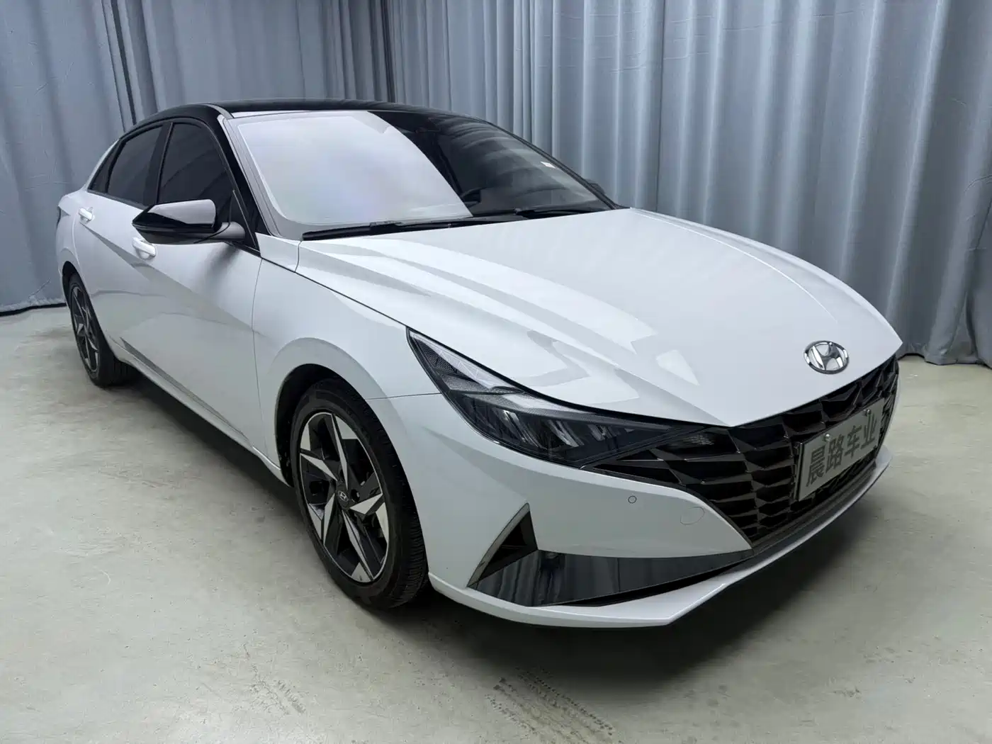 Hyundai Elantra 2022