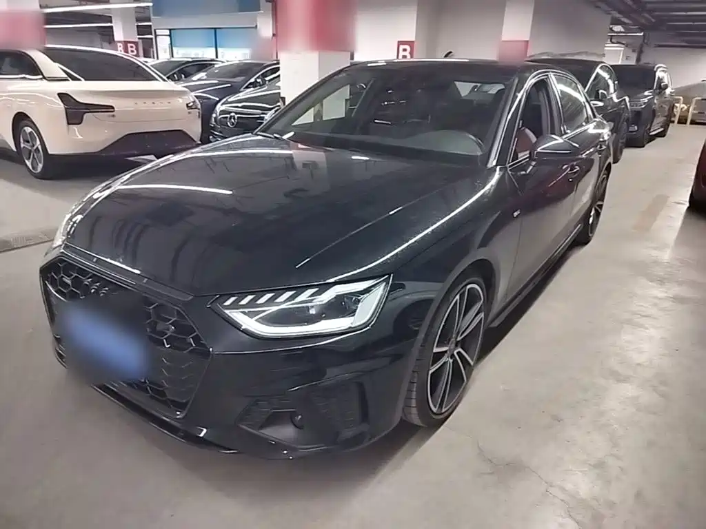 Audi A4 2023