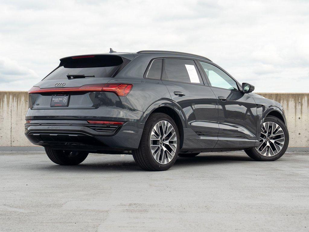 Audi Q8 e-tron 2024