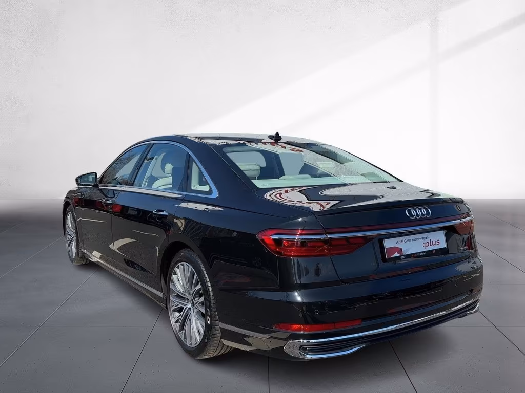 Audi A8 2022