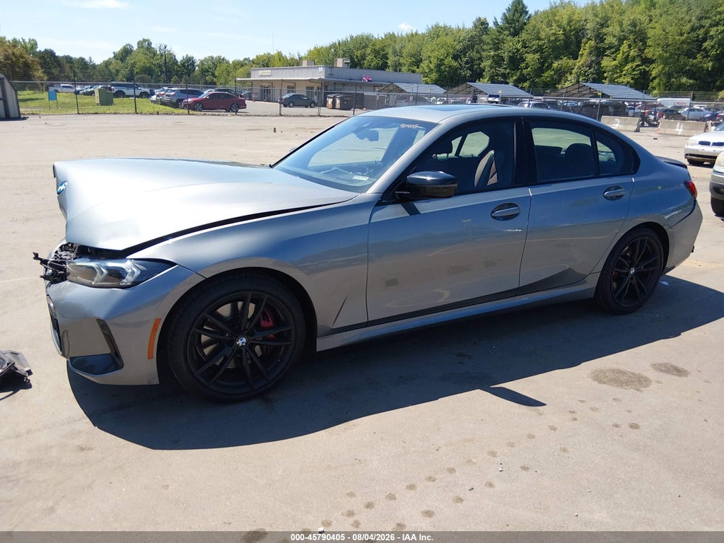 BMW 330 2023