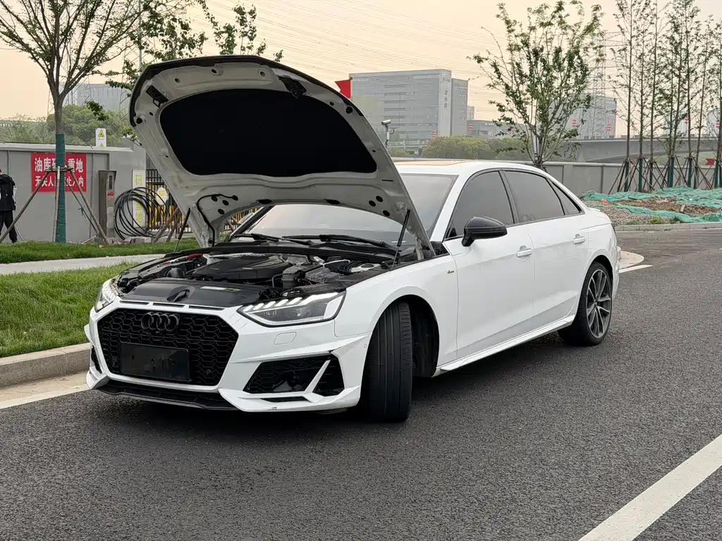 Audi A4 2021