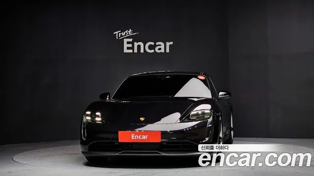 Porsche Taycan 2023