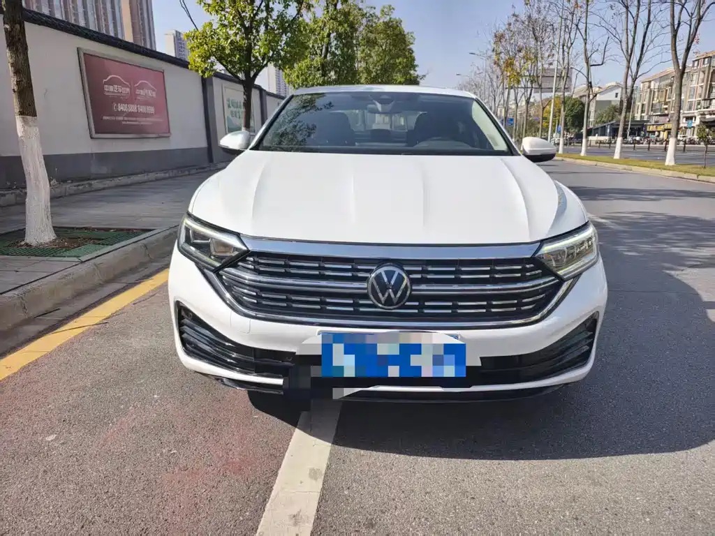 Volkswagen Jetta 2023