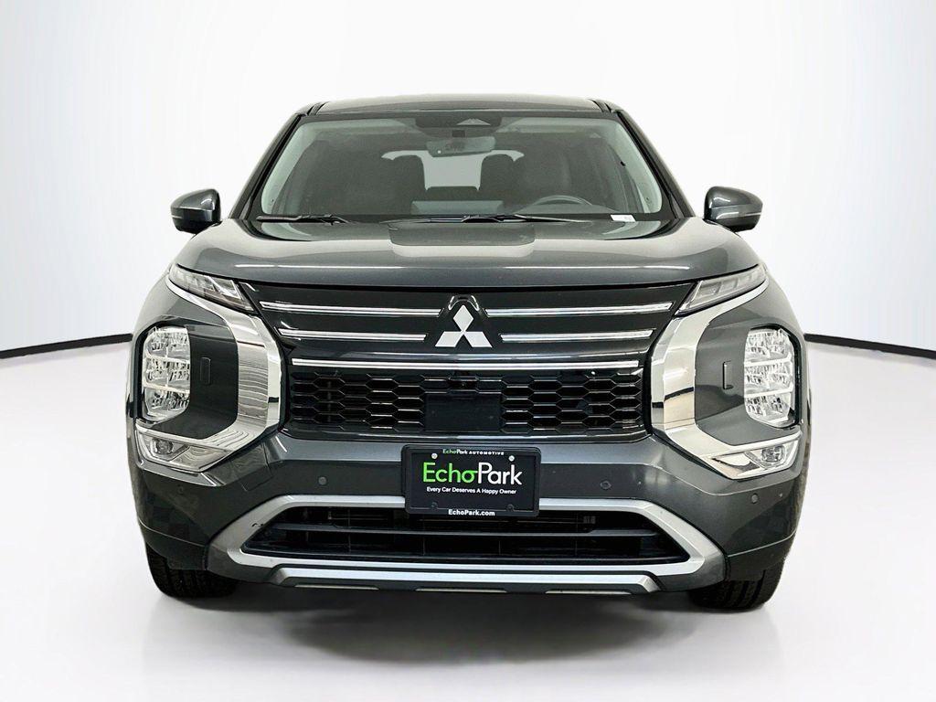 Mitsubishi Outlander 2025