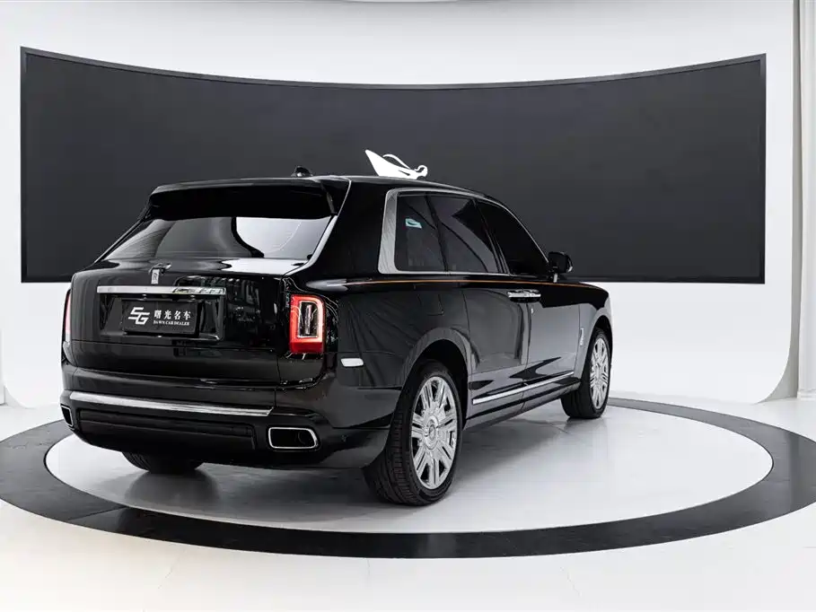 Rolls-Royce Cullinan 2024