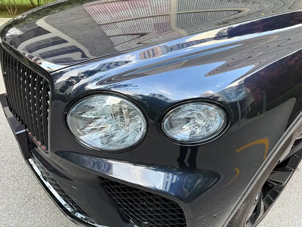 Bentley Bentayga 2023