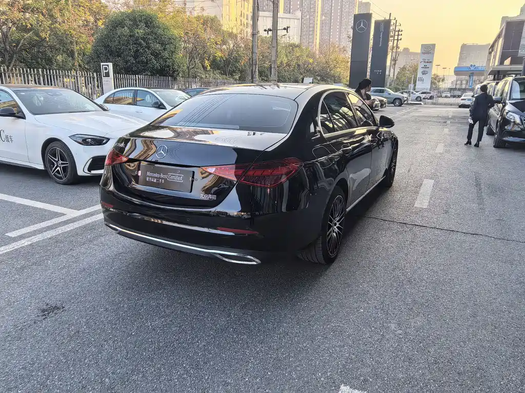 Mercedes-Benz C-Класс 2023