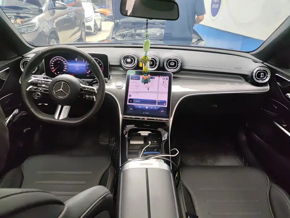 Mercedes-Benz C-Класс 2024