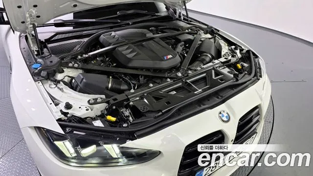 BMW M4 2025