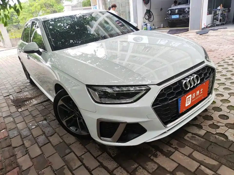 Audi A4 2024