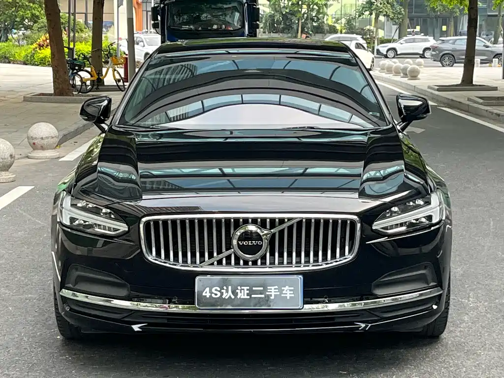 Volvo S90 2022