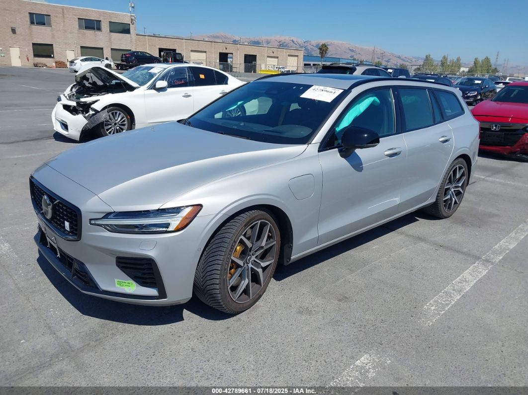 Volvo V60 2023