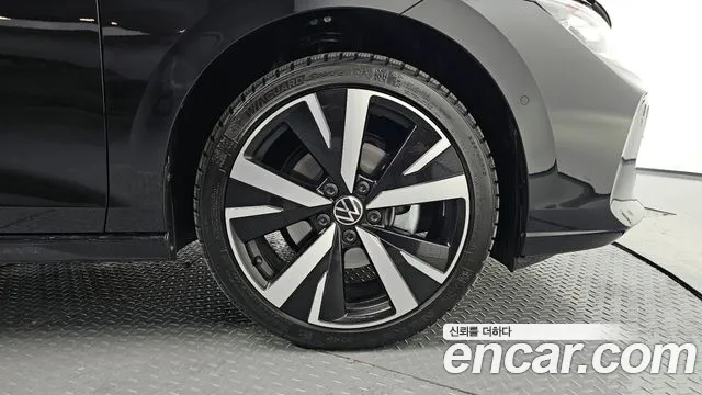 Volkswagen Golf 2025