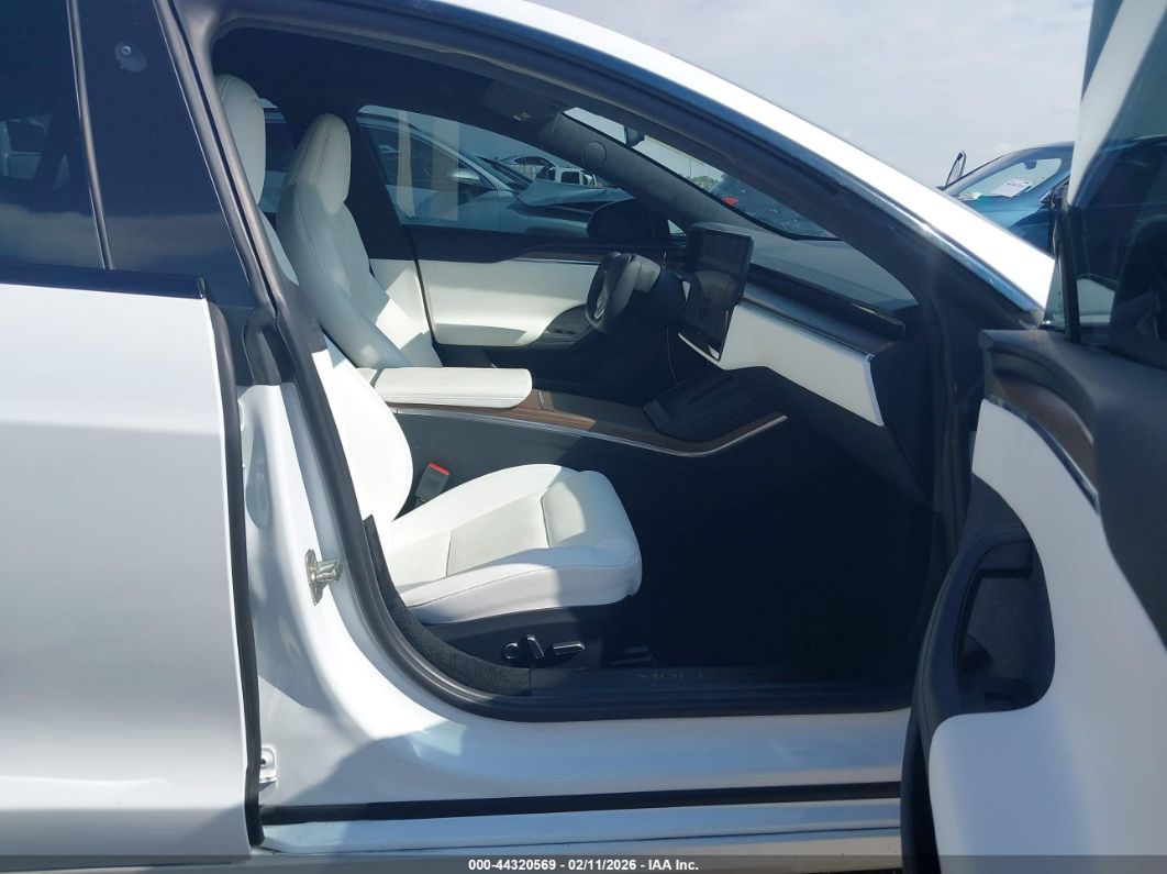 Tesla Model S 2022