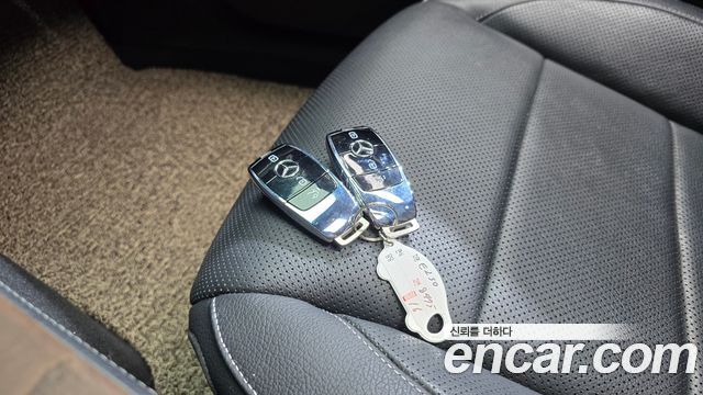 Mercedes-Benz E-Класс 2021