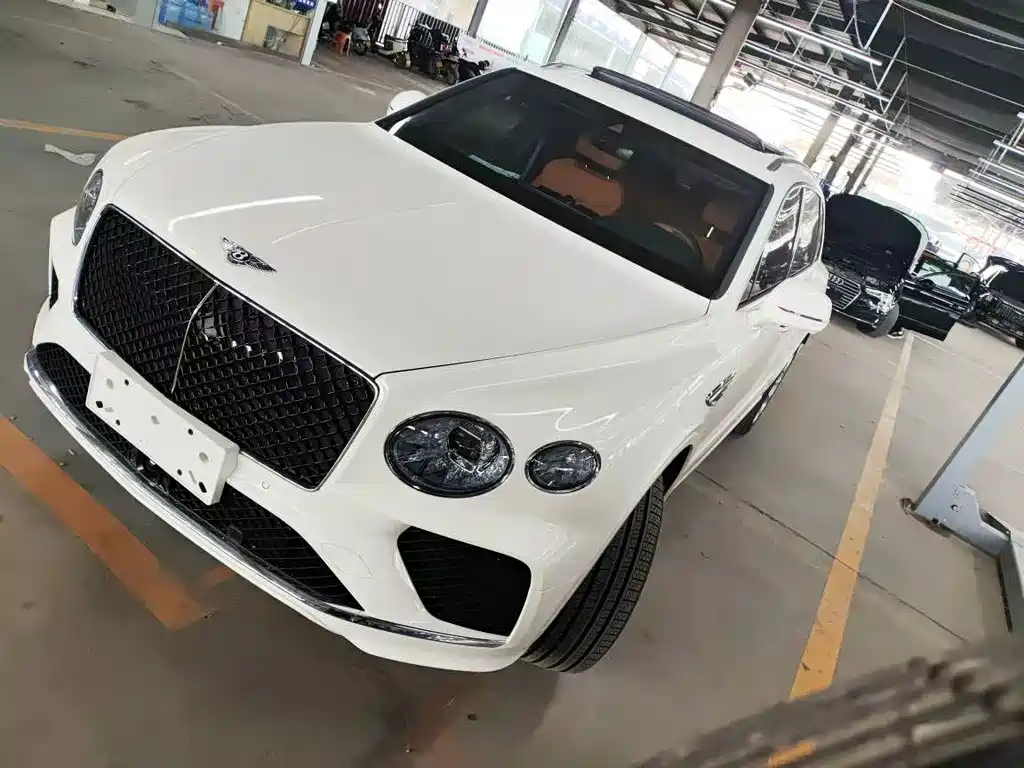Bentley Bentayga 2024