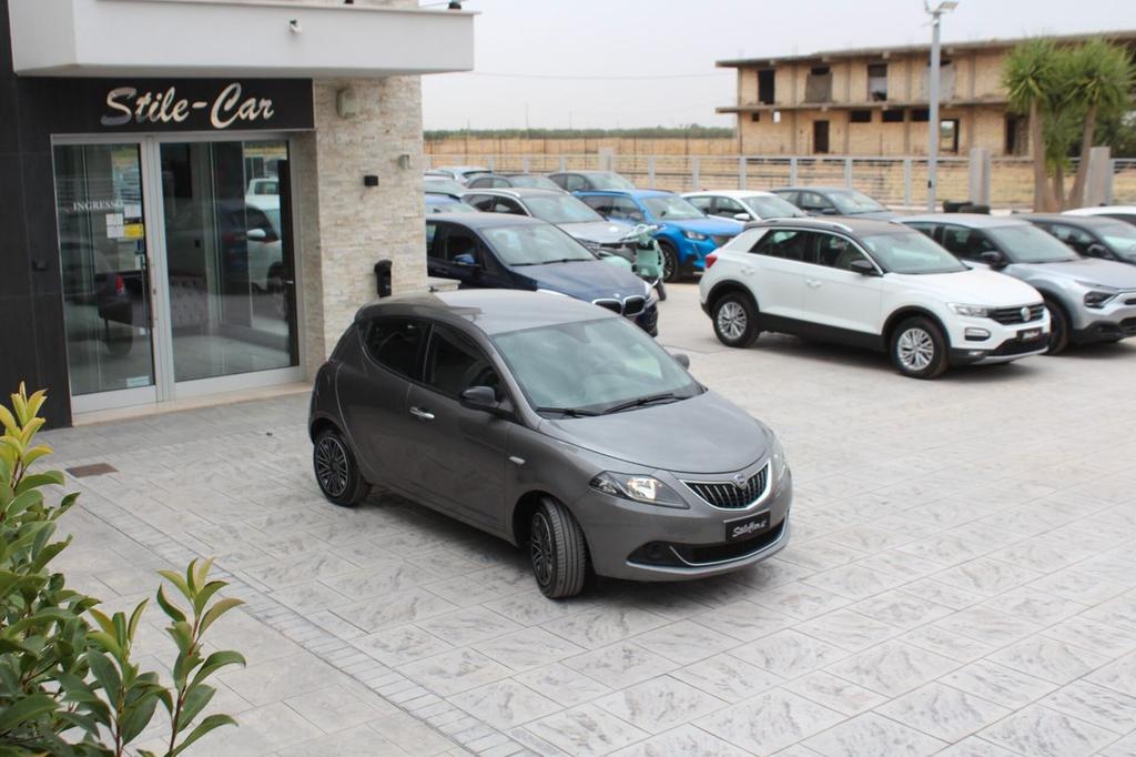 Lancia Ypsilon 2022
