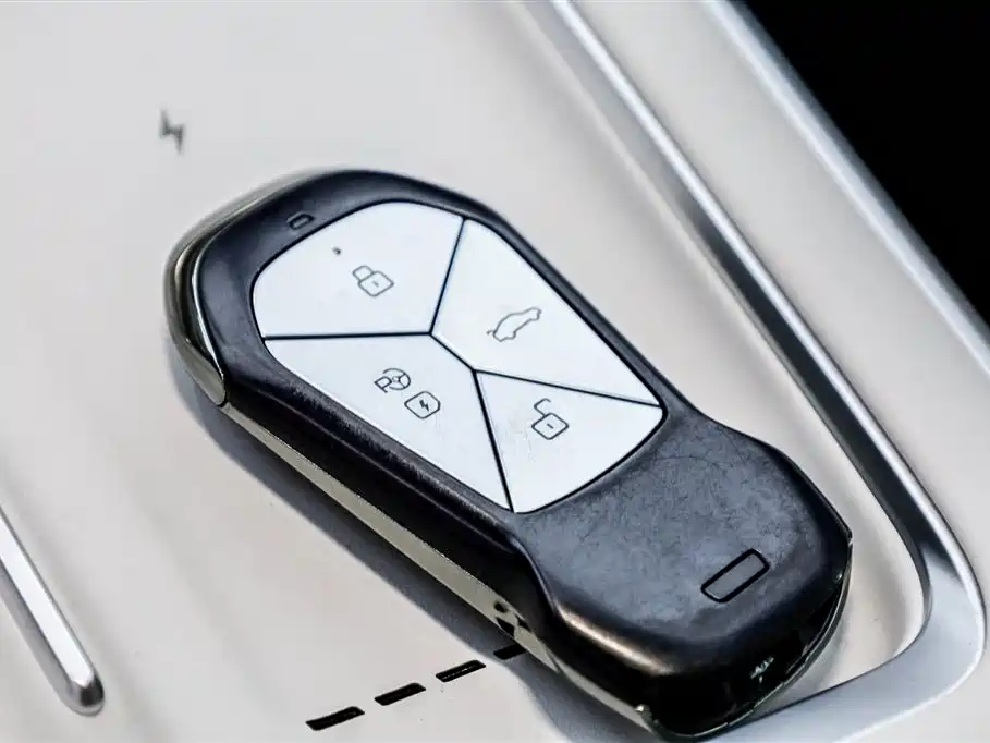Xpeng G9 2025