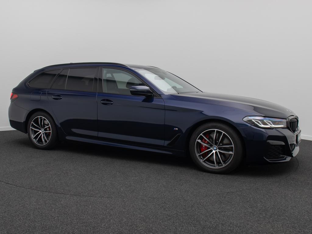 BMW 540 2023