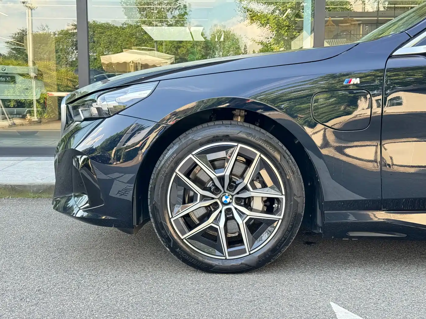 BMW i5 2025